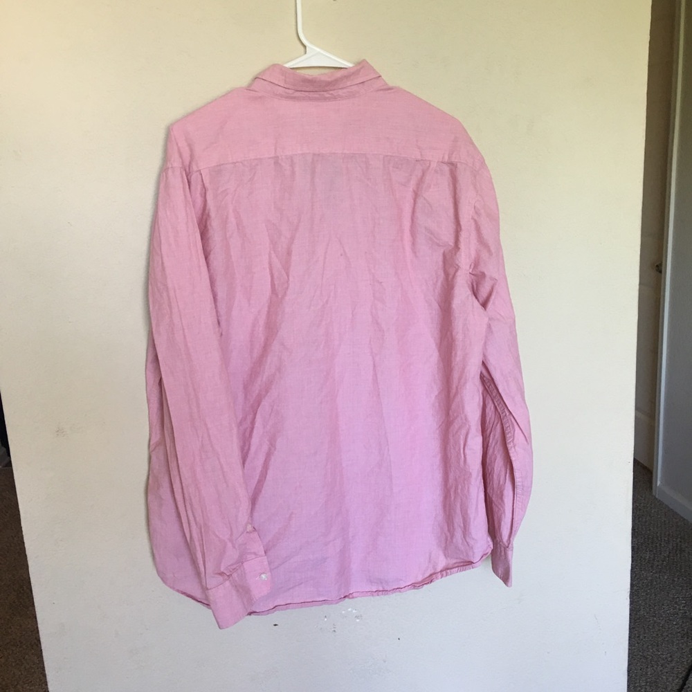 Button down - Picture 3 of 3